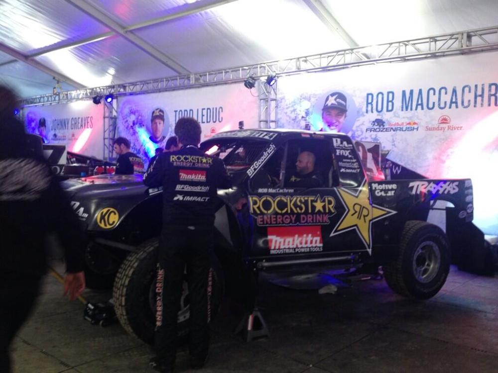 BdjG1PxIcAER1oi.jpg-large